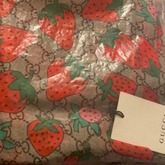 Gucci wrap - Picture 2 of 2